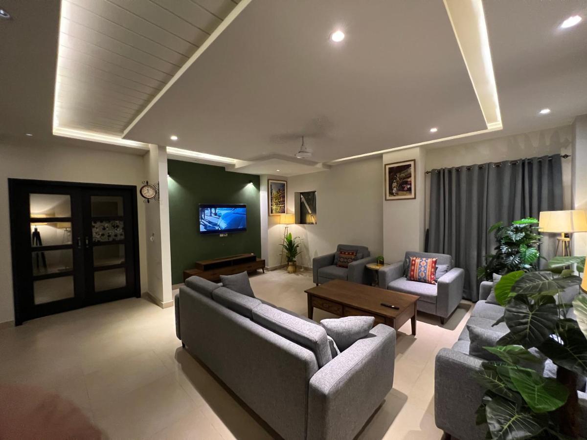 Serenity Corner 4 Bhk Islamabad Bagian luar foto