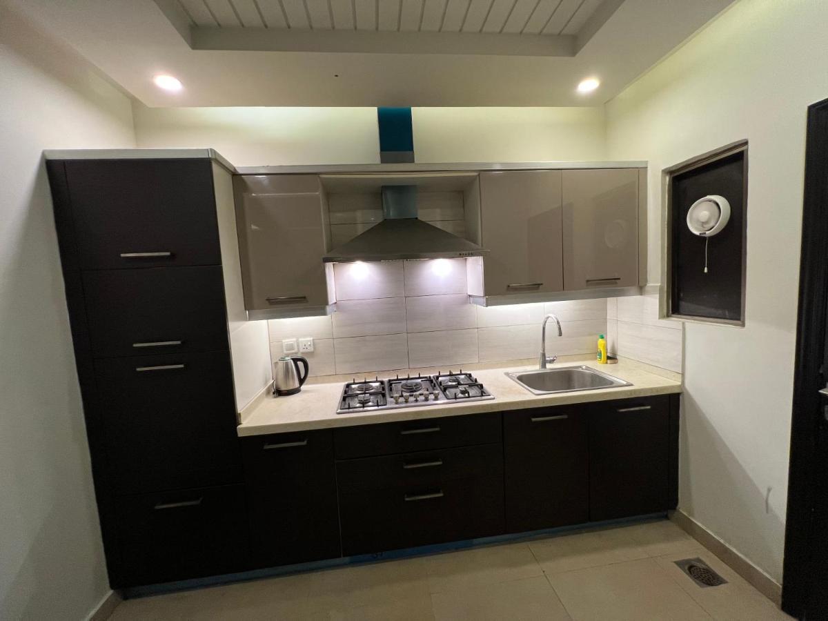 Serenity Corner 4 Bhk Islamabad Bagian luar foto