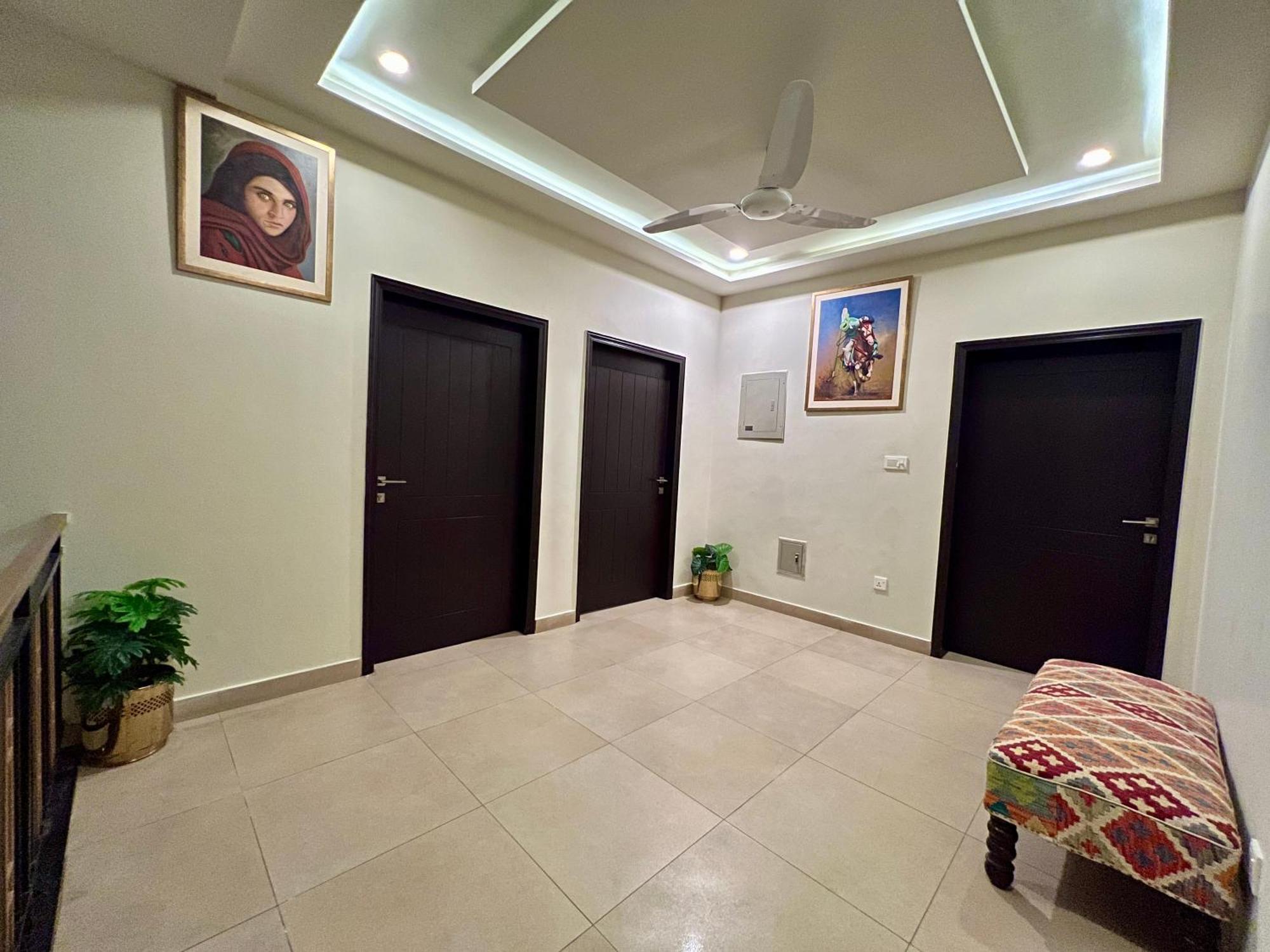 Serenity Corner 4 Bhk Islamabad Bagian luar foto