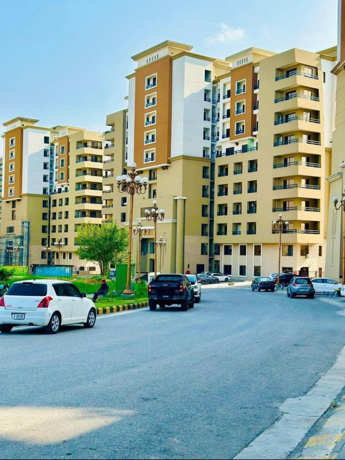 Serenity Corner 4 Bhk Islamabad Bagian luar foto